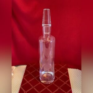 GLASS DECANTER WITH GLASS TOP